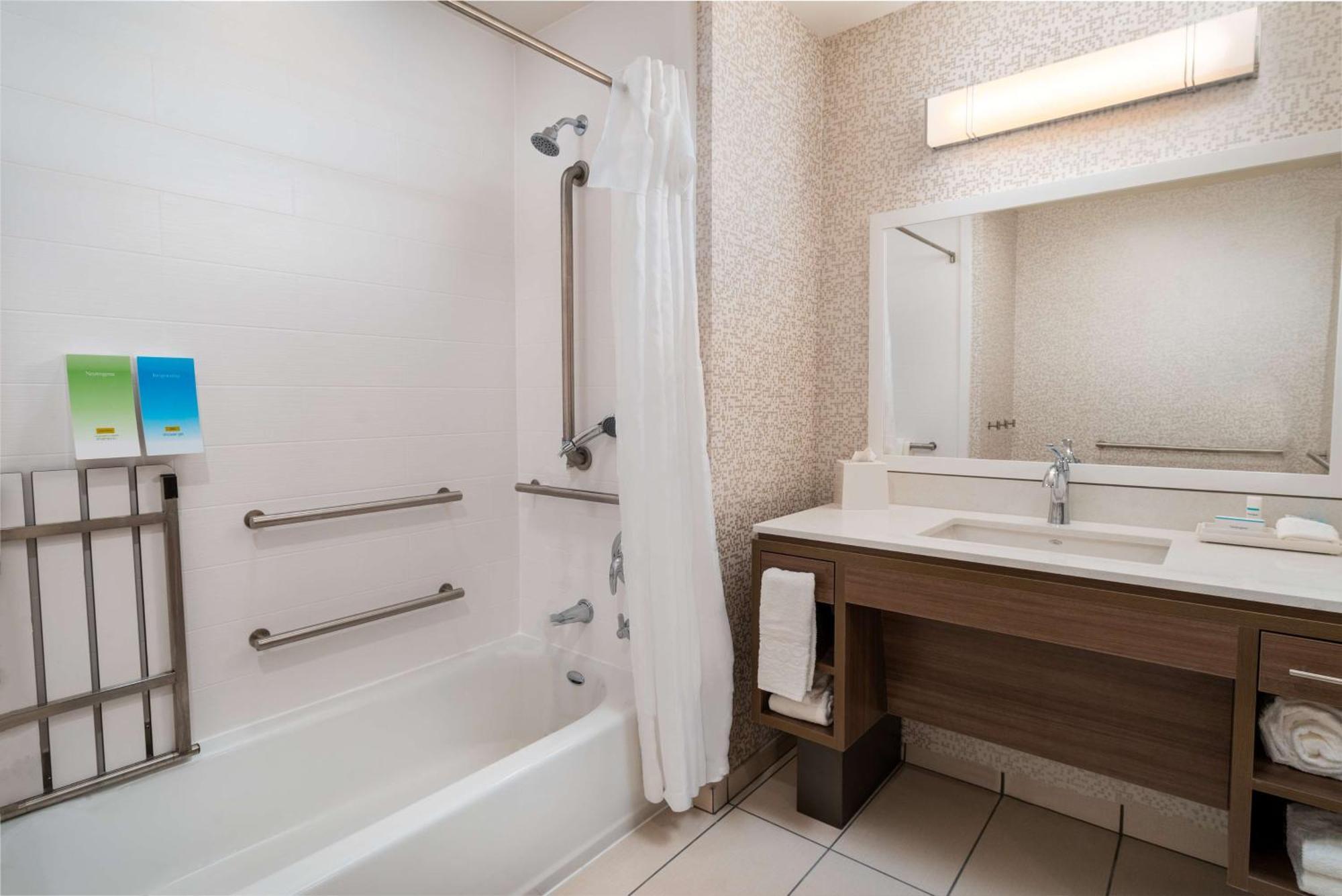 Home2 Suites Corona, Ca Kültér fotó