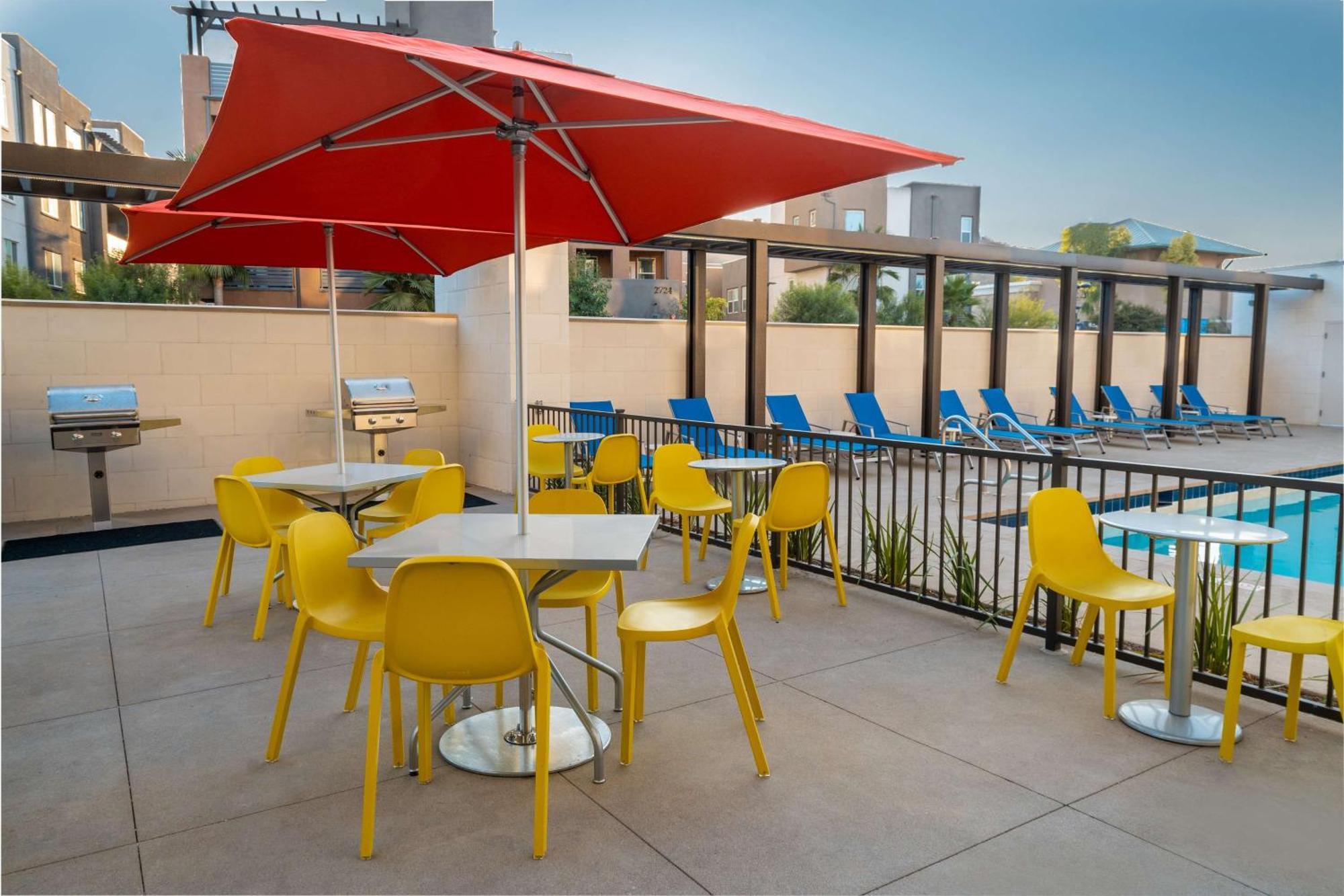 Home2 Suites Corona, Ca Kültér fotó